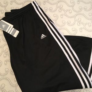 🌟Adidas Capri Black/White 3-stripe Size: XL
